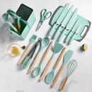 Conjunto de Utensílios de Silicone com Cabo de Madeira e Kit de Facas com Tábua 19peças