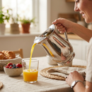 Jarra Inox com Separador de Gelo 1,5 / 2 Litros para Sucos Água e Bebidas Lisa e Resistente